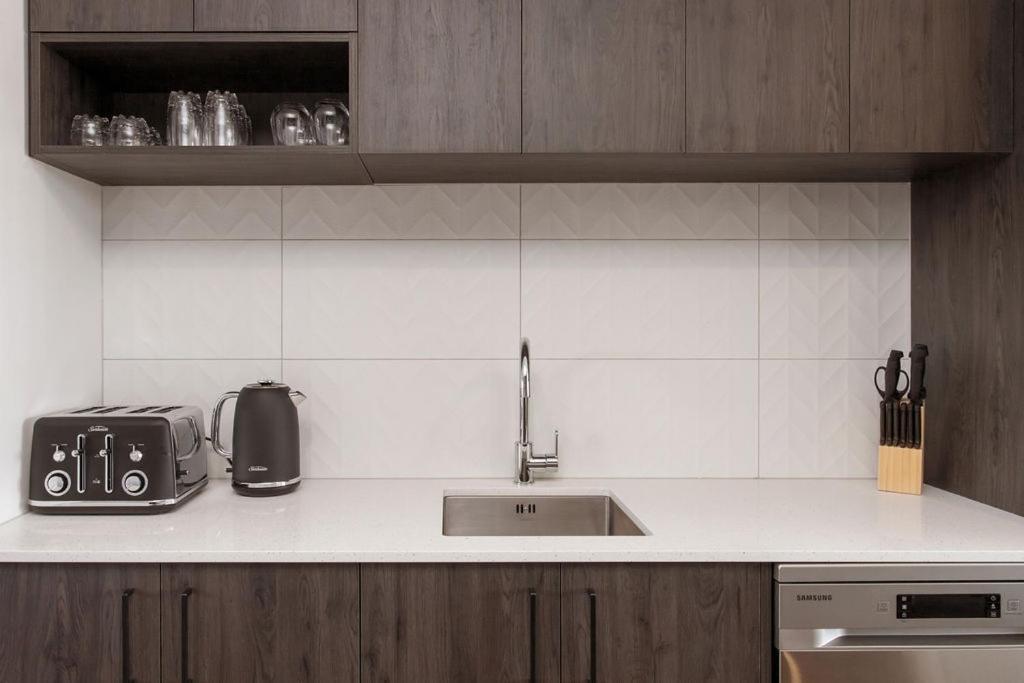 Apartamento Stylish Brand New Sunny 3Bdrm 3Bth Garage Sleeps 6 Christchurch Exterior foto