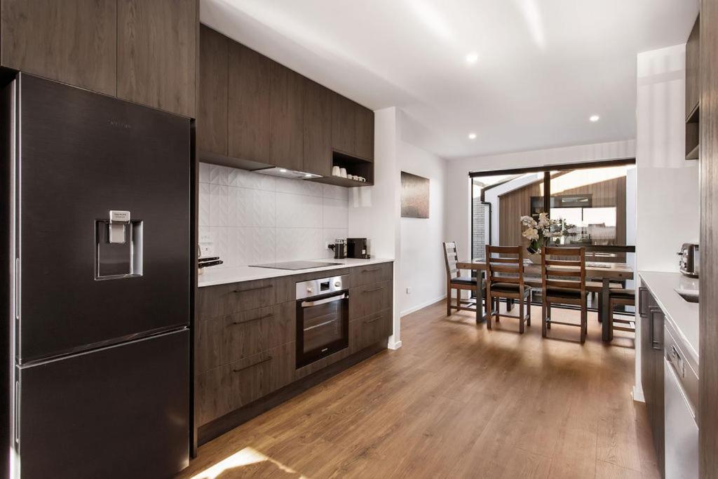 Apartamento Stylish Brand New Sunny 3Bdrm 3Bth Garage Sleeps 6 Christchurch Exterior foto